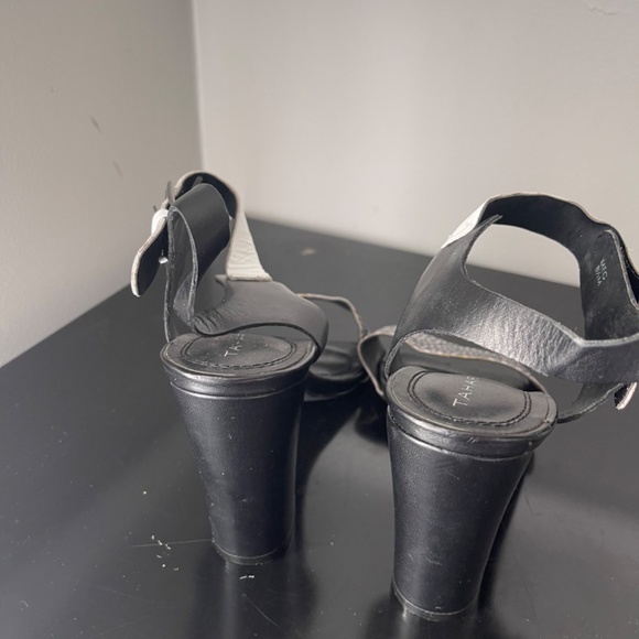 Tahari Women sandals size 8 1/2 - Picture 5 of 7